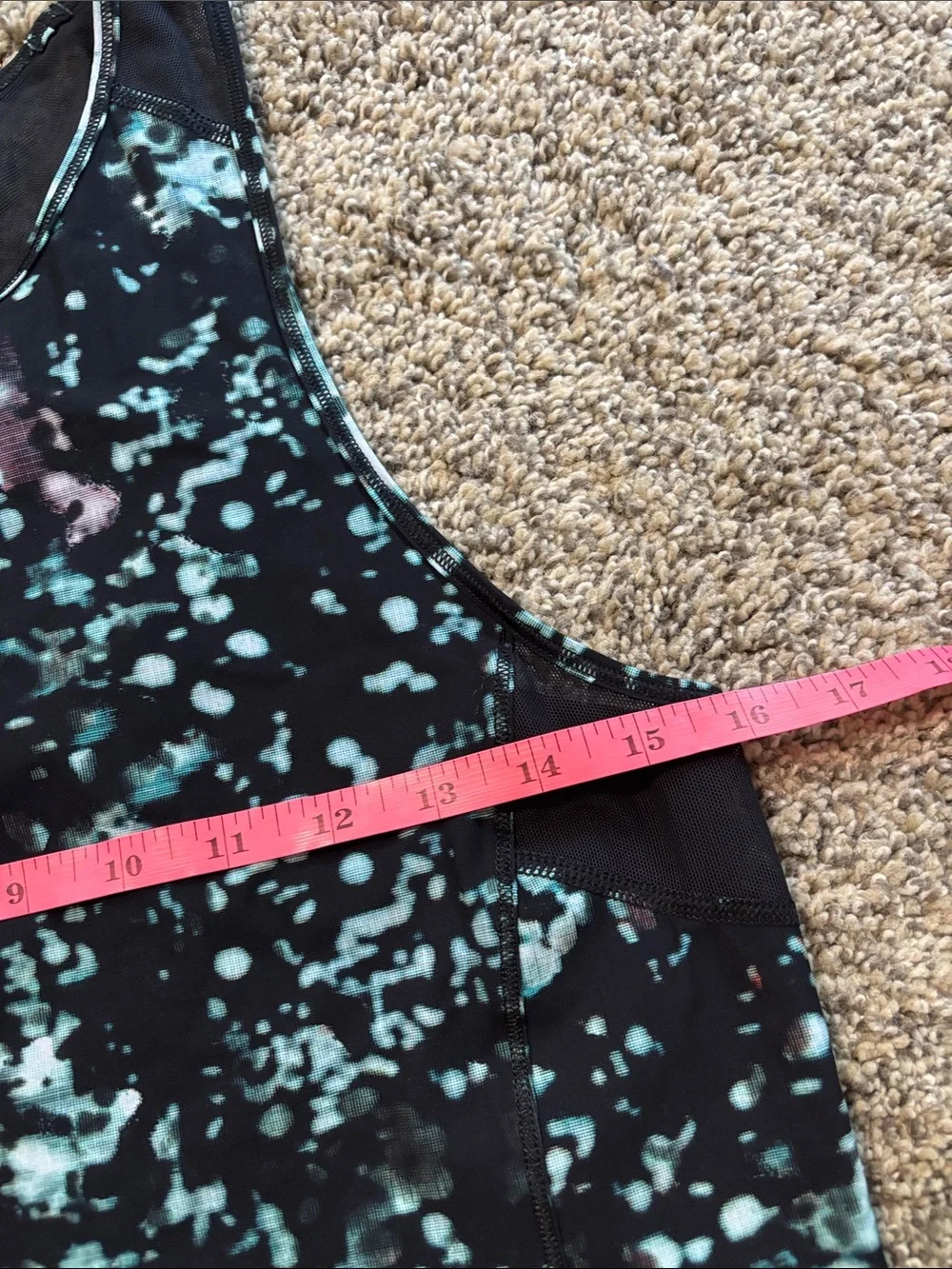 lululemon athletica excellent size